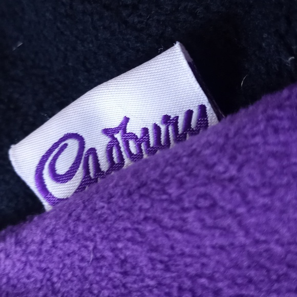 Official Cadbury Chocolate Zip-Up Fleece Jacket - Picture 3 of 8